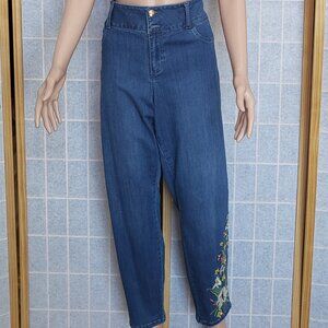 Thalia Sodi blue jeans with gold buttons and floral embroidery EUC size 18
